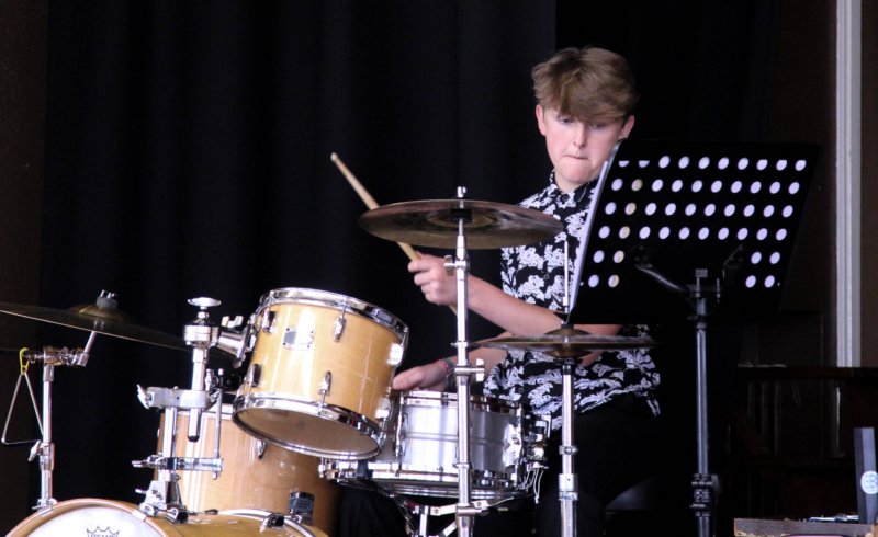 Precussion in deep concentration