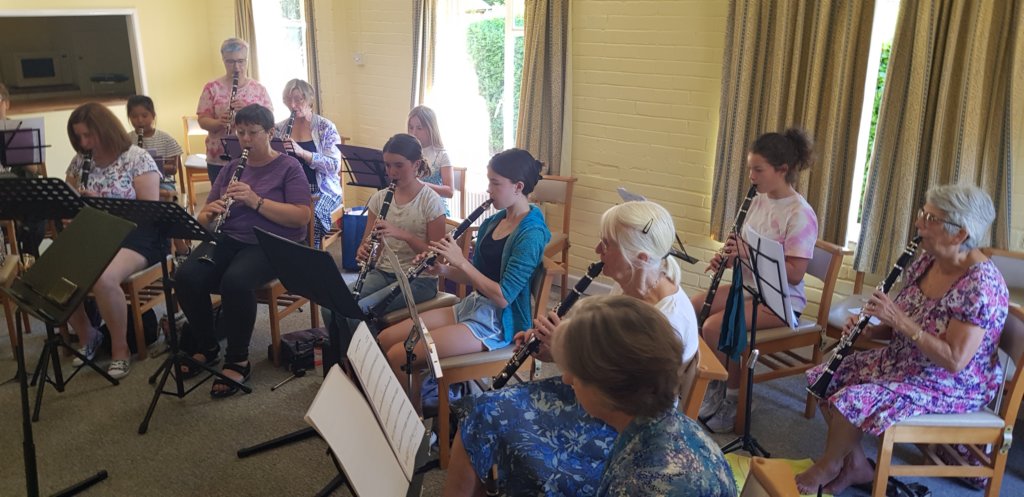 Clarinets practicing
