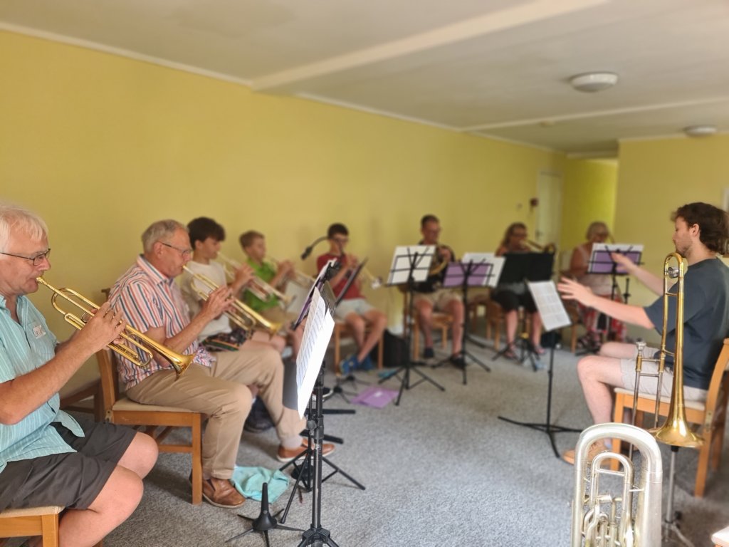 Brass section practicing